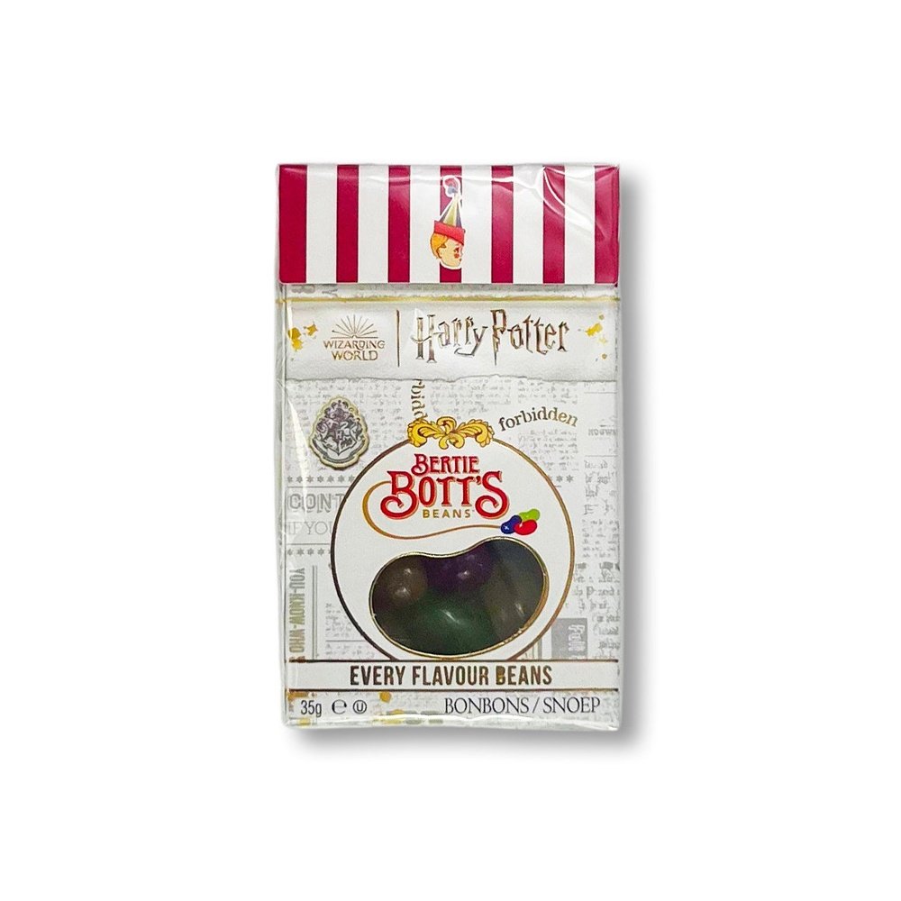 Un carton avec des motifs de papier journal et au-dessus des lignes rouges et blanc, au centre il y a des bonbons en forme d’haricot. Le tout sur fond blanc
