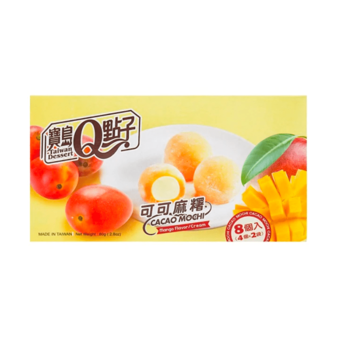 Un paquet jaune sur fond blanc avec une assiette blanche avec 3 mochis jaune orangé, de part et d’autre il y a des mangues