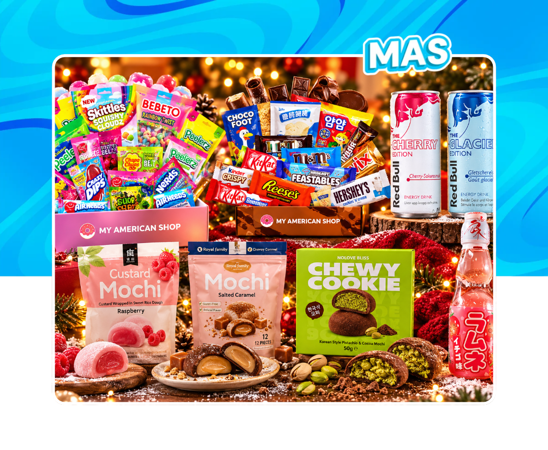 Sélection de cadeaux gourmands pour Noël avec bonbons américains, chocolats, canettes Red Bull, mochis et soda japonais Ramune.