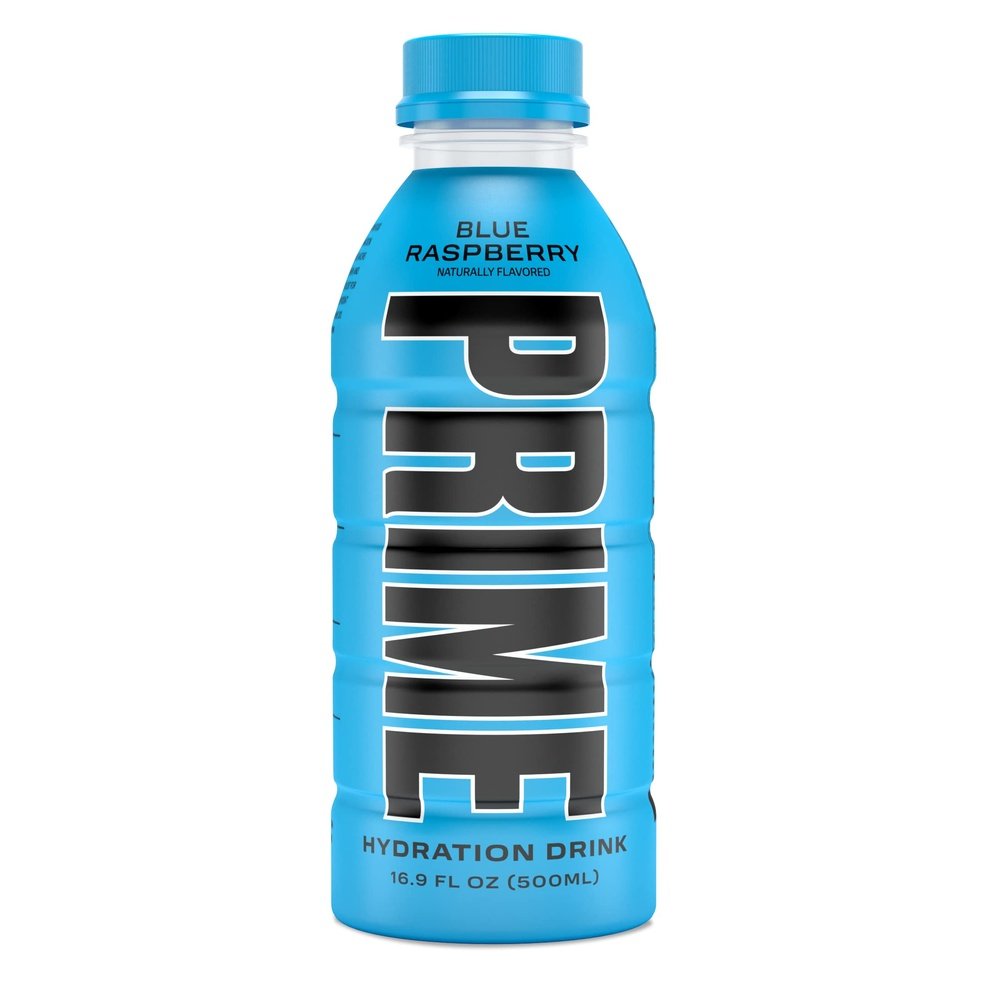 Une bouteille bleu avec un capuchon bleu, au centre il est écrit verticalement « Prime » en noir. Le tout sur fond blanc 